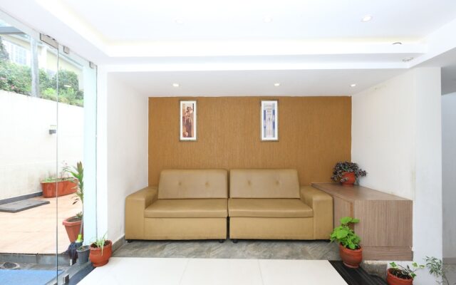 OYO 4943 Sandanams Villa