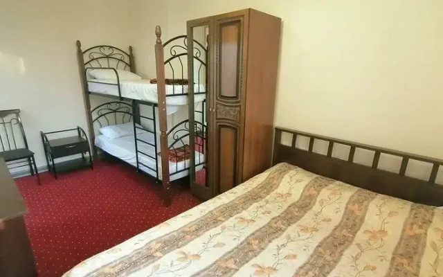 Серебряный двор