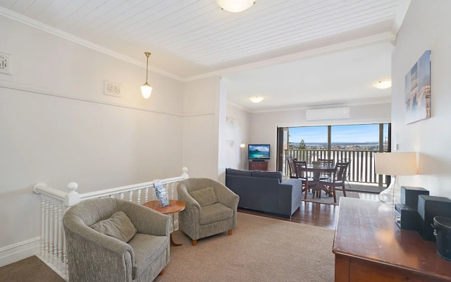 Newcastle Short Stay Apartments - Vista Apartment