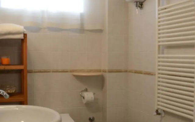 Theia Apartment
