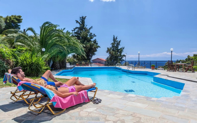 Stafylos Suites Boutique Hotel