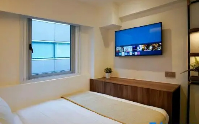 ST Signature Bugis Middle