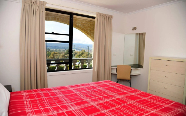 Tamar River Villas