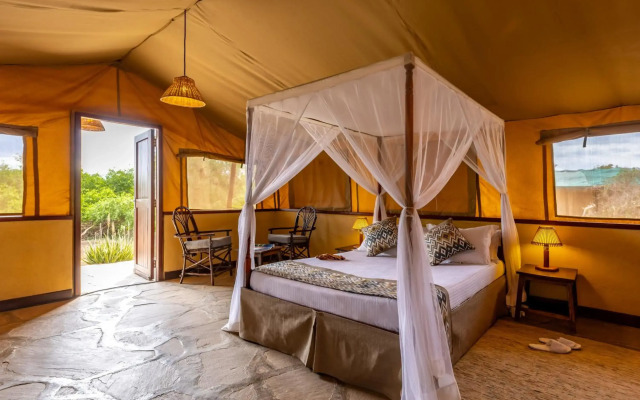 Sentrim Tsavo Lodge