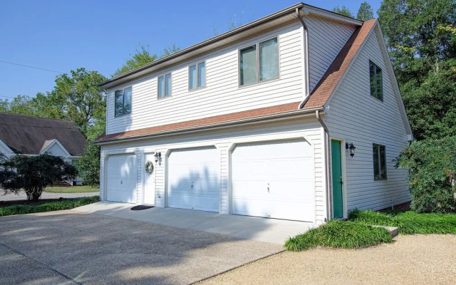 Urbanna Vacation Station - A Waterfront Oasis