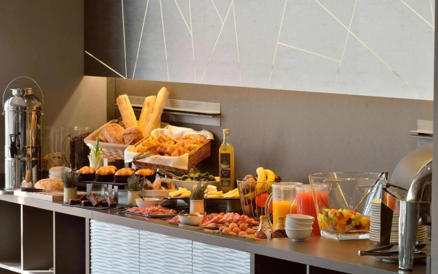 AC Hotel by Marriott Marseille Prado Velodrome