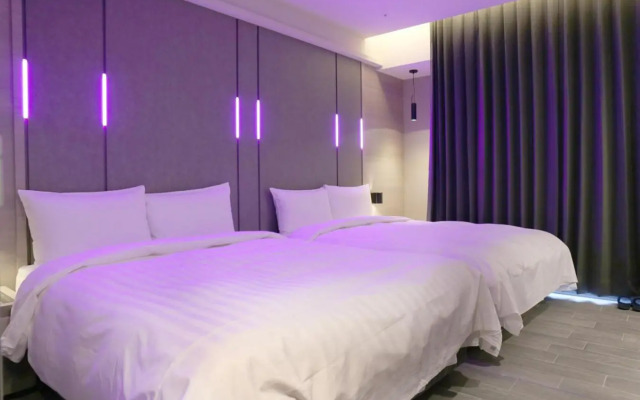 Kiwi Share Hotel - Zhongli Station Branch - Hostel
