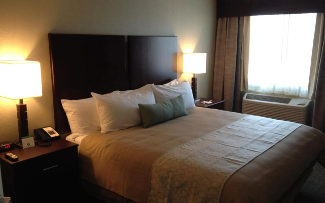 GrandStay Hotel & Suites