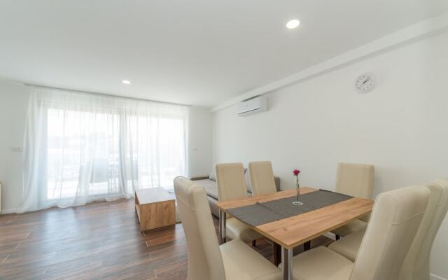 Apartments Mirakul