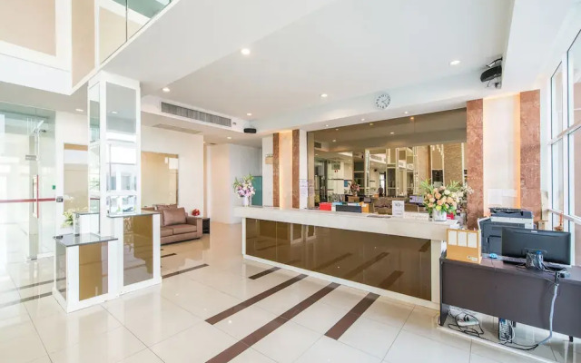 The Lavish Residence by Favstay