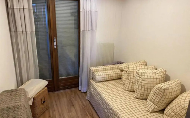 Lf42 2 Bedroom Apart w Sauna and Parking