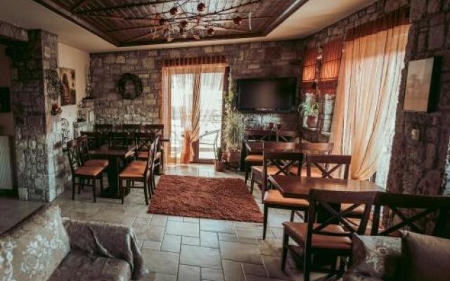 Filoxenia Hotel