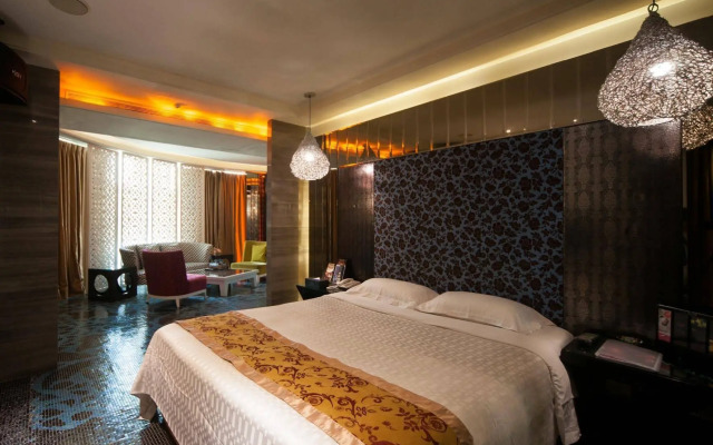Refinement Motel