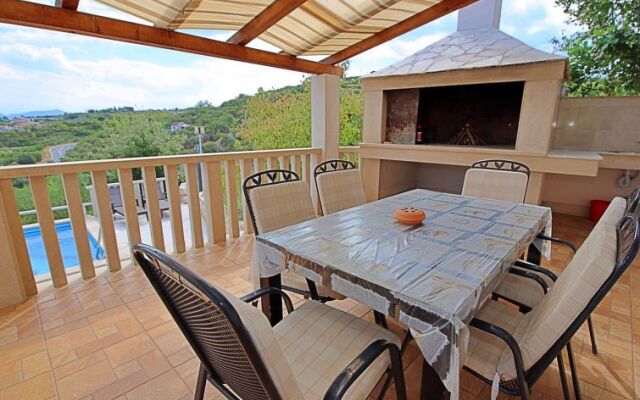 Holiday Home Villa Tonka