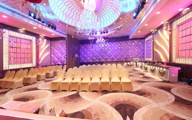 OYO 24608 Sanjay Galaxy Premium