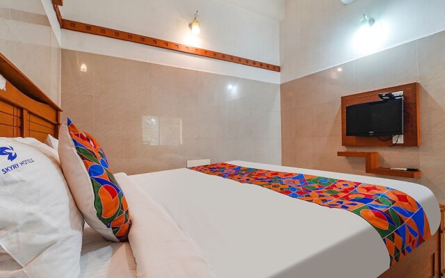 Fabhotel Skyry I
