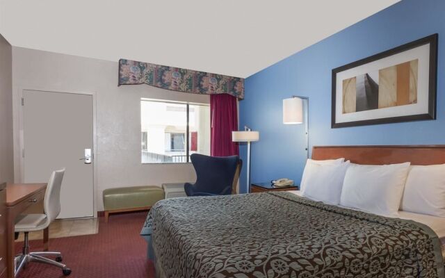 Days Inn & Suites Mesa