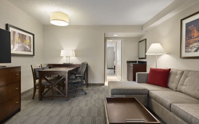 Embassy Suites by Hilton Chicago Lombard Oak Brook