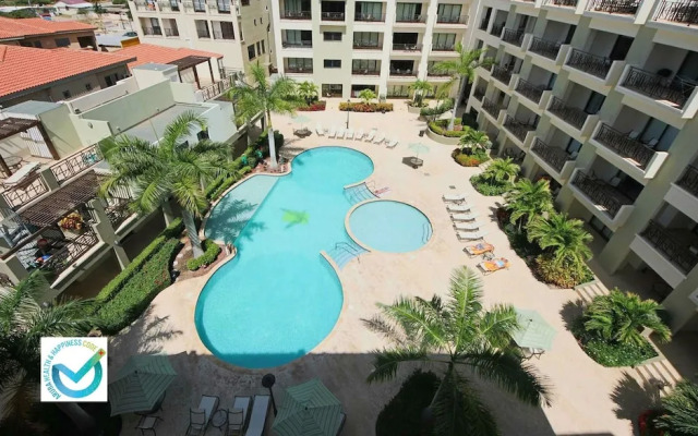 2BR 2BA Duplex w Amazing Views Pool Amenities
