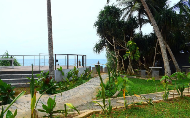 Ocean Caves, Balapitiya