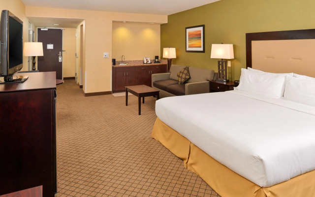 Holiday Inn Express Sacramento Airport Woodland by IHG
