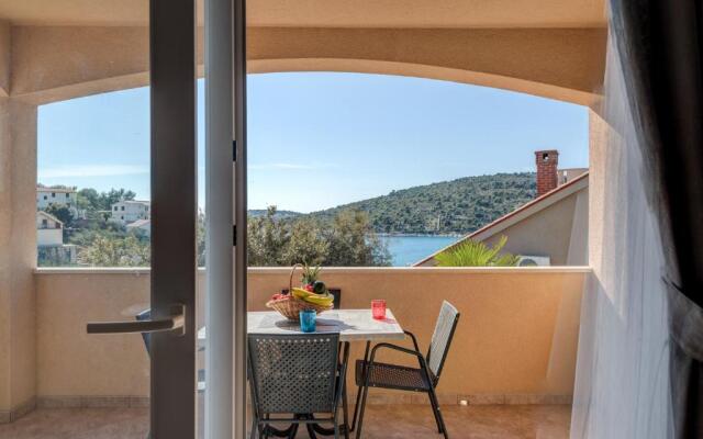 Holiday Home Mirna Vala