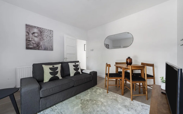 The Neasden Villas