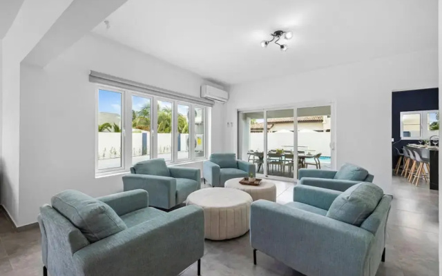 NEW 6 Bedroom Villa 2min Eagle Beach Palm Beach