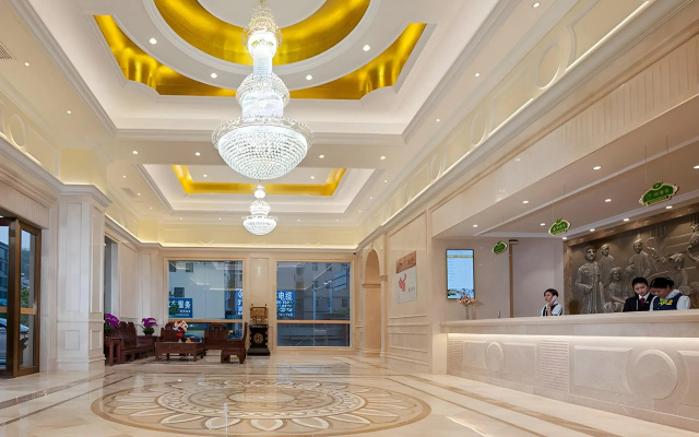 Vienna Hotel (Huizhou Zhongkai High-speed Railway Station Green Fairy Tale Branch) – Lobby – Huizhou