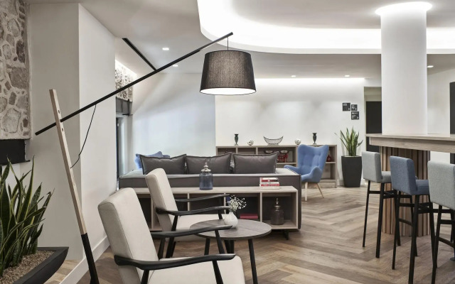 NLH MONASTIRAKI - Neighborhood Lifestyle Hotels
