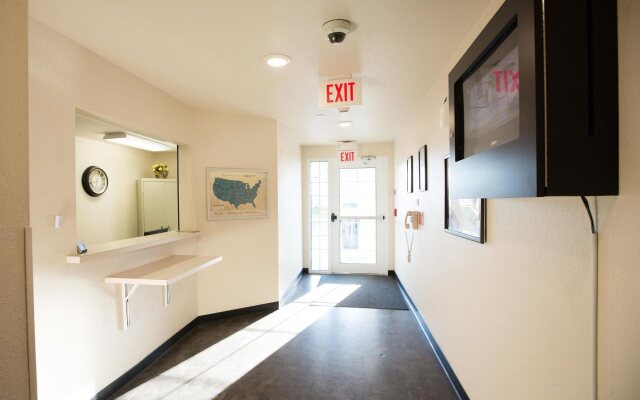 WoodSpring Suites Junction City