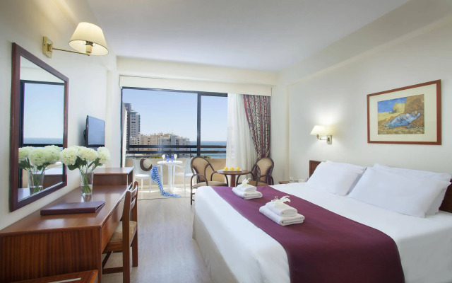 Kapetanios Odysseia Hotel