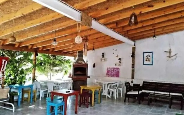 Ceylan Apart Avşa