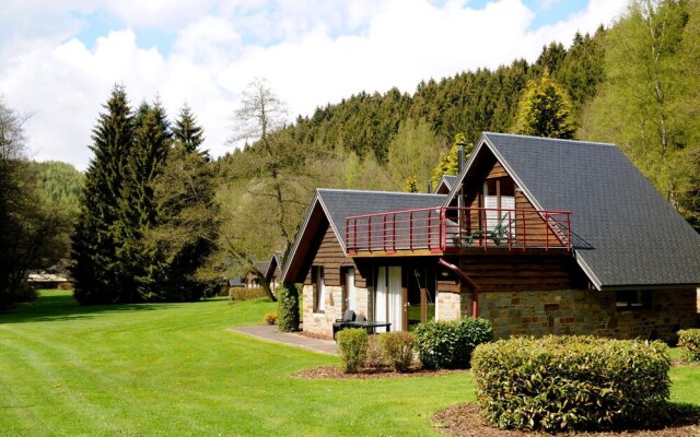 Beautiful Chalet with Dishwasher, Only 3 Km. From Malmédy