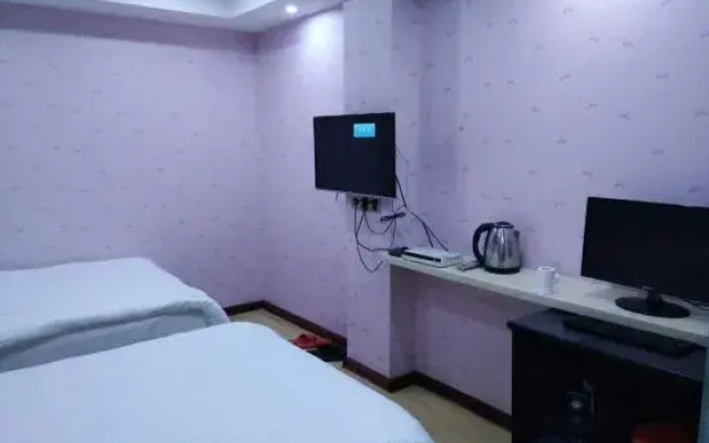 Huangshi Menghao Fashion Hotel