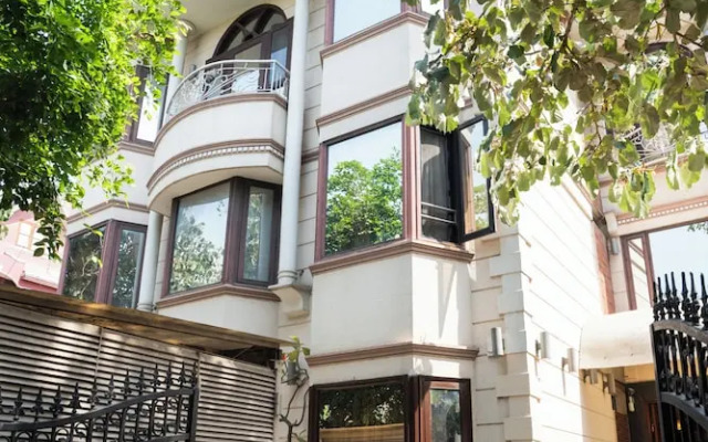 Ahuja Residency Cyber City Ii