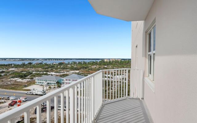 Windemere 908 with Pool Side Cabana