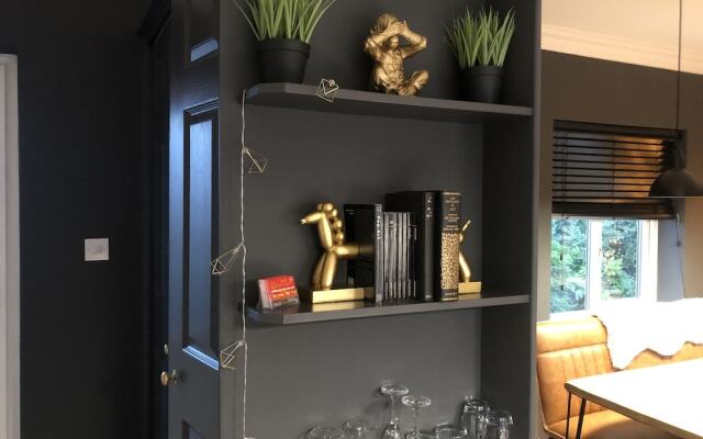 Time is Now! Beautiful Apartment in York