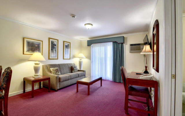 Roosevelt Inn and Suites Saratoga Springs