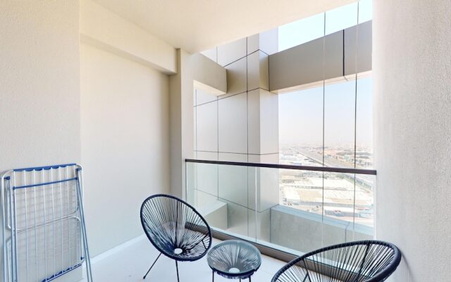 Primestay -2br in Aykon City -dubai