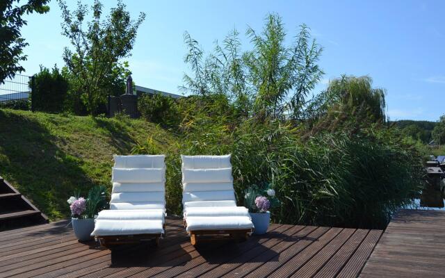 Pleasant Villa in Harderwijk with Fenced Garden and Jetty