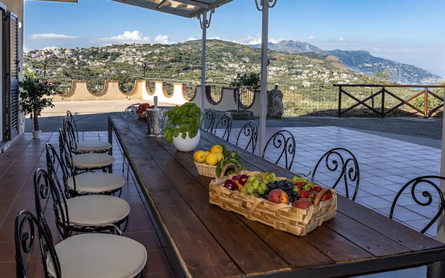 Villa Lions Rose in Sant Agata sui Due Golfi