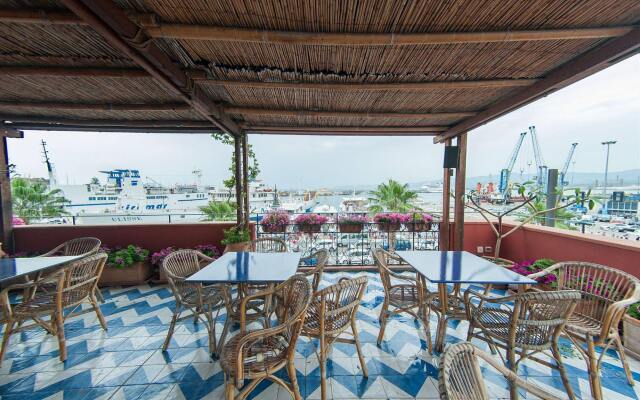 Petit Hotel