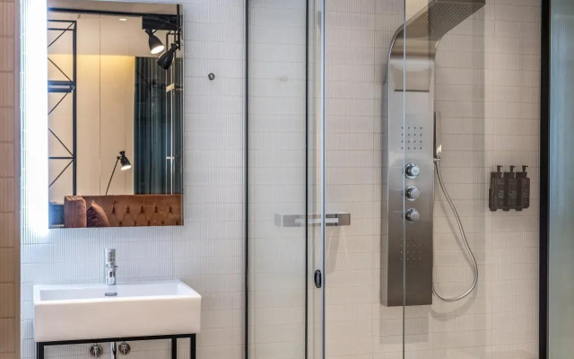 Axel Hotel Bilbao – Adults Only