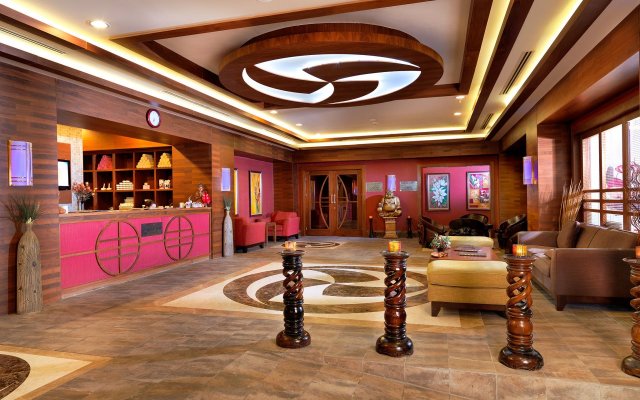 Crystal De Luxe Resort & Spa – All Inclusive