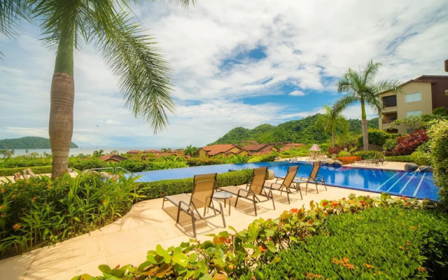 Miramar 4E - 3 bdr 3 Bath Ocean View