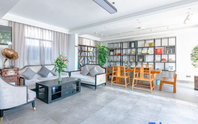 Xiamen Baihaishu Hotel (Huanghua Beach, Huandao Road)