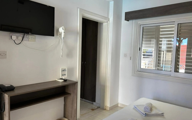 Elena Boutique Residence