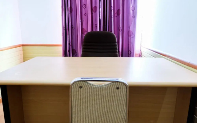 Affordable 2BR Mitra Sunter Apartment near MOI