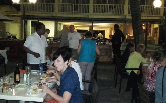 Beacon Beach Hotel